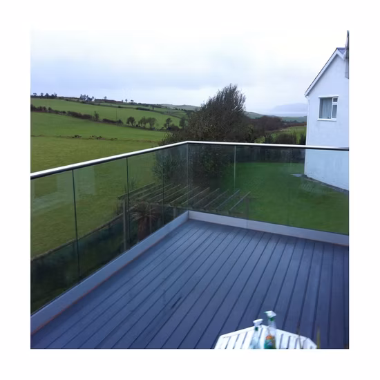 Ace Modern Stairs progetta ringhiera per balaustra in vetro temperato senza telaio in alluminio con profilo a U per patio